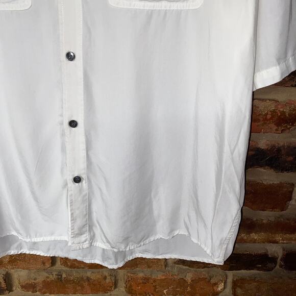 Urban Outfitters White Modal Short Sleeve Button Down Shirt Men's Size Small - Picture 3 of 7